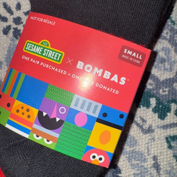 Bombas x Sesame Street Elmo NEW Tall Seamless Children’s Socks Size Small - Picture 2 of 4